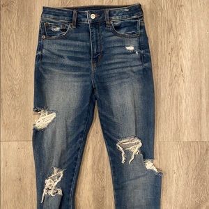 NWOT Ripped American Eagle Skinny Jeans